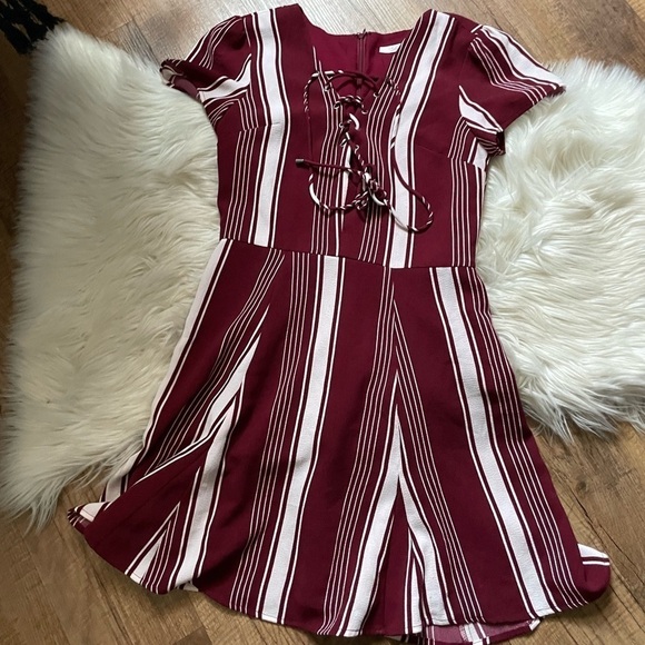 LOVERS + FRIENDS Compass Lace Up Dress - Picture 2 of 4